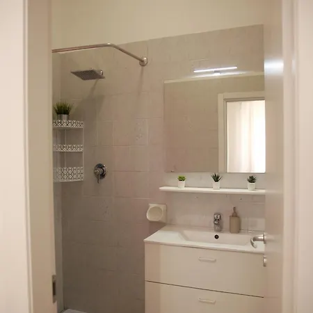 2 Hébergement de vacances *