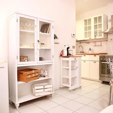 Apartment 2 *